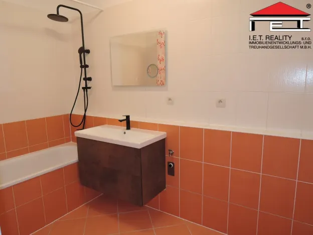 Pronájem bytu 3+kk, Praha - Vysočany, Kabešova, 82 m2