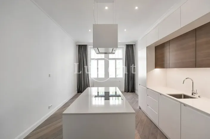 Pronájem bytu 2+kk, Praha - Vinohrady, náměstí Jiřího z Poděbrad, 54 m2