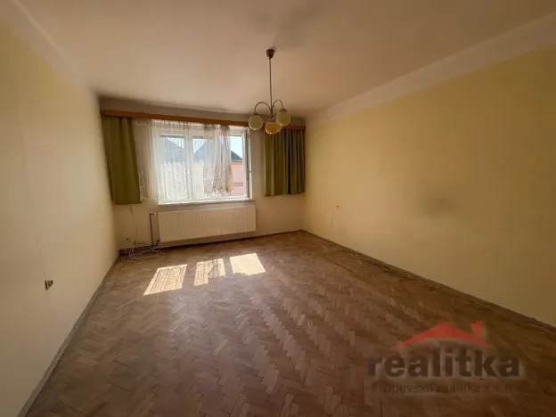 Prodej bytu 3+1, Opava - Předměstí, třída Spojenců, 74 m2