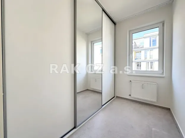 Pronájem bytu 3+kk, Praha - Prosek, Libočanská, 90 m2