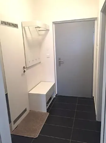 Pronájem bytu 1+kk, Praha - Jinonice, Pod stolovou horou, 42 m2