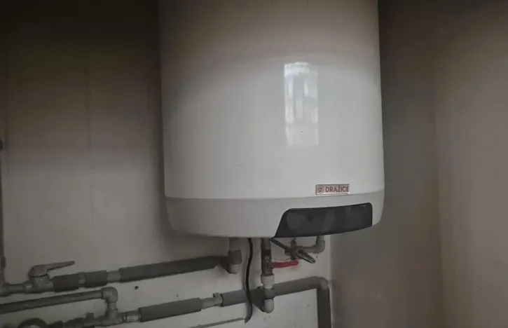 Pronájem výrobních prostor, Praha - Běchovice, Podnikatelská, 595 m2