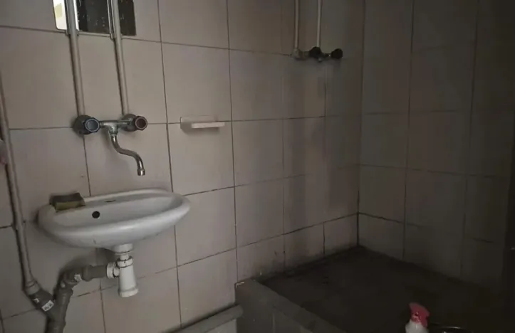 Pronájem výrobních prostor, Praha - Běchovice, Podnikatelská, 595 m2