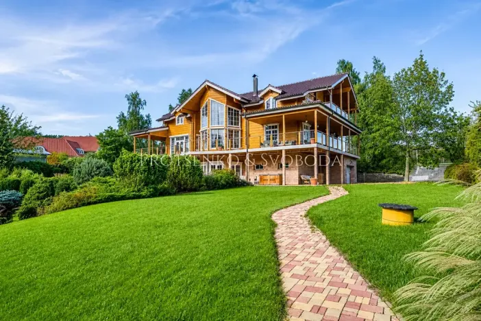 Prodej rodinného domu, Dublovice, 750 m2