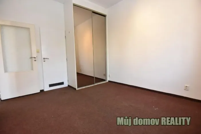 Pronájem bytu 2+kk, Praha - Vysočany, Freyova, 56 m2