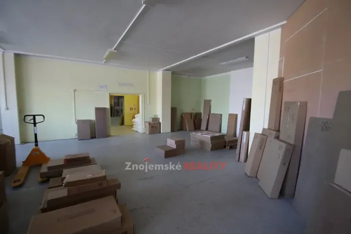 Pronájem obchodního prostoru, Znojmo, Vídeňská třída, 130 m2