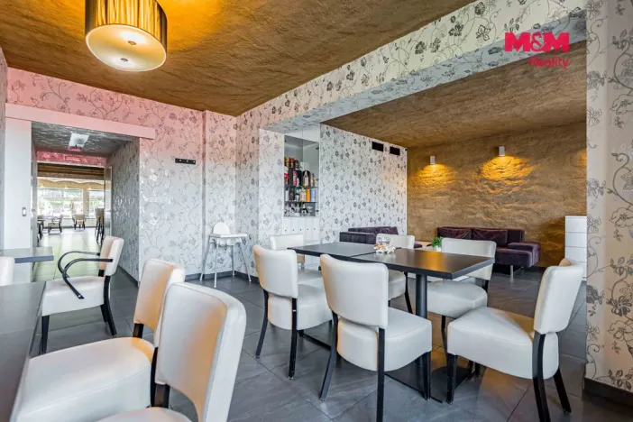 Prodej restaurace, Brušperk, náměstí J. A. Komenského, 350 m2