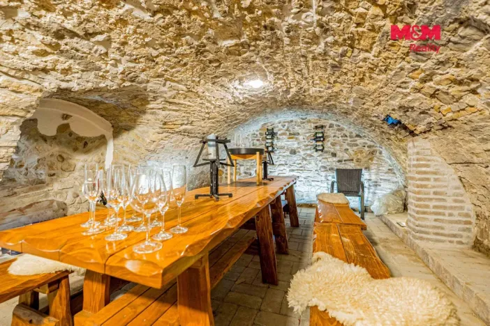 Prodej činžovního domu, Brušperk, náměstí J. A. Komenského, 350 m2