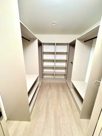 Pronájem bytu 2+kk, Praha - Hloubětín, Poděbradská, 63 m2