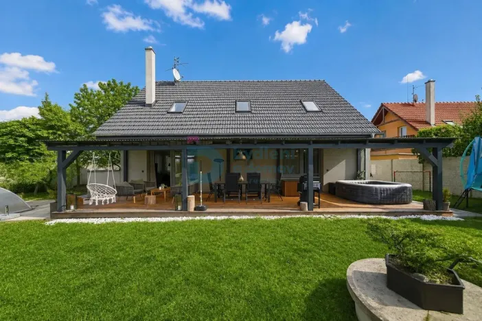 Prodej rodinného domu, Hlušovice, U Potoka, 161 m2
