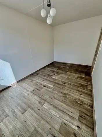 Pronájem bytu 3+1, Praha - Střížkov, Harrachovská, 60 m2
