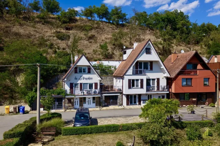 Prodej ubytování, Strachotín, Sklepní, 300 m2