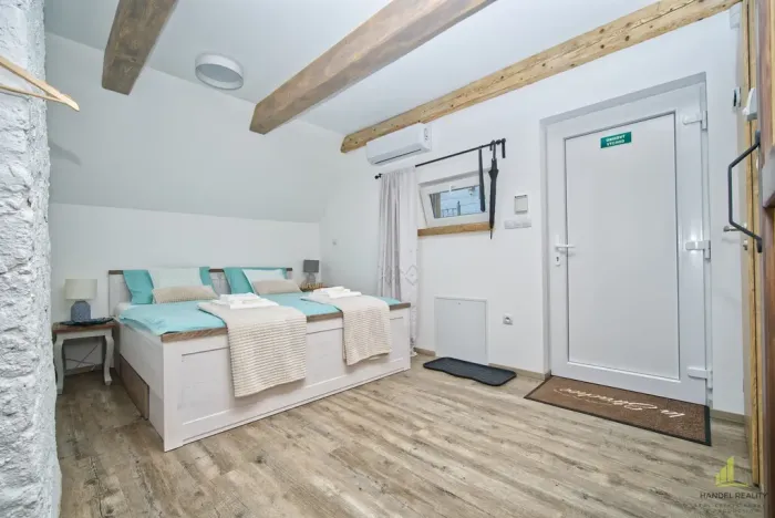 Prodej ubytování, Strachotín, Sklepní, 300 m2