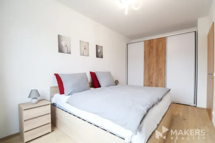 Pronájem bytu 2+kk, Praha - Karlín, Sokolova, 60 m2