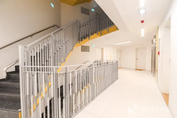Pronájem bytu 2+kk, Praha - Karlín, Sokolova, 60 m2