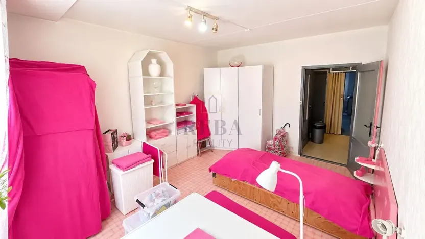 Prodej bytu 3+1, Karlovy Vary, Úvalská, 83 m2