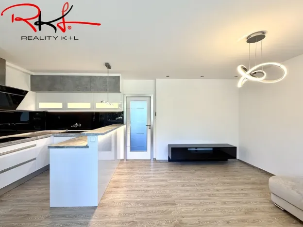 Prodej bytu 4+kk, Praha - Černý Most, Generála Janouška, 97 m2
