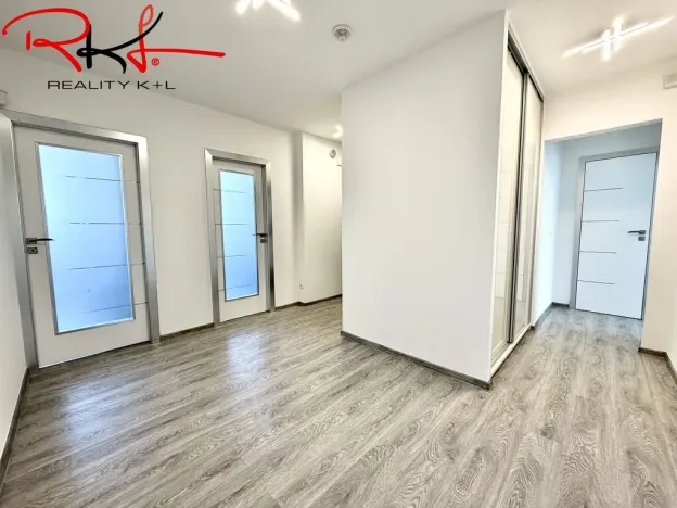 Prodej bytu 4+kk, Praha - Černý Most, Generála Janouška, 97 m2