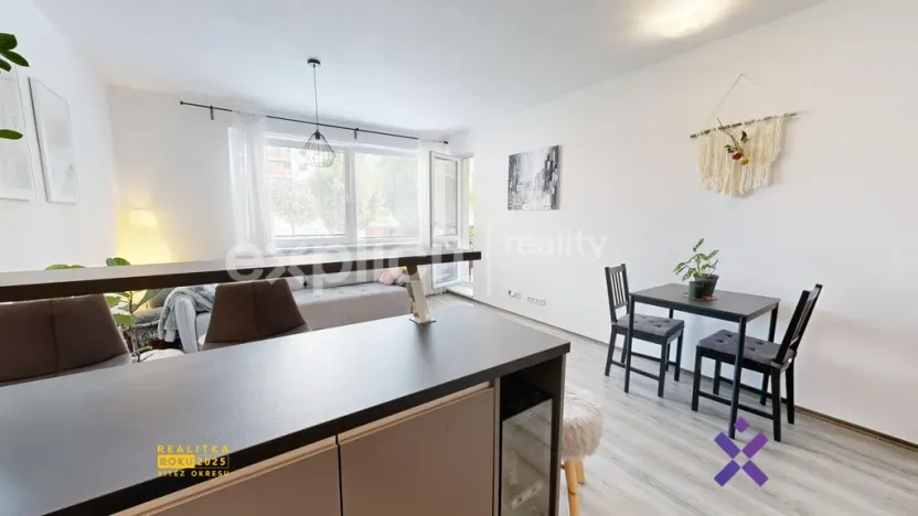 Pronájem bytu 2+kk, Zlín, Zelinova, 60 m2