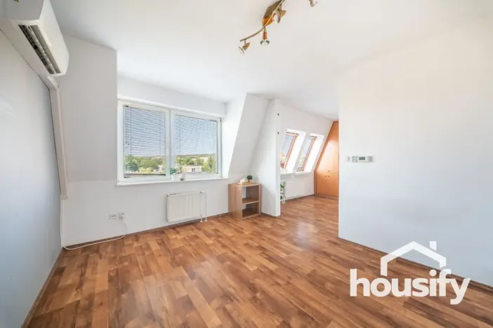 Pronájem bytu 2+kk, Znojmo, Vídeňská třída, 41 m2
