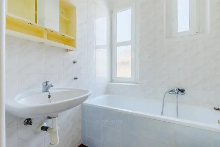 Prodej bytu 4+1, Praha - Smíchov, U Šalamounky, 100 m2