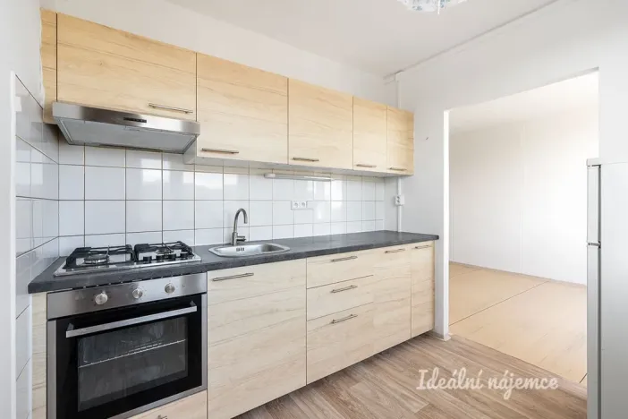 Pronájem bytu 3+1, Praha - Prosek, Jablonecká, 59 m2