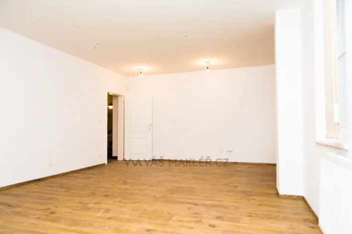 Pronájem kanceláře, Praha - Žižkov, Chelčického, 111 m2