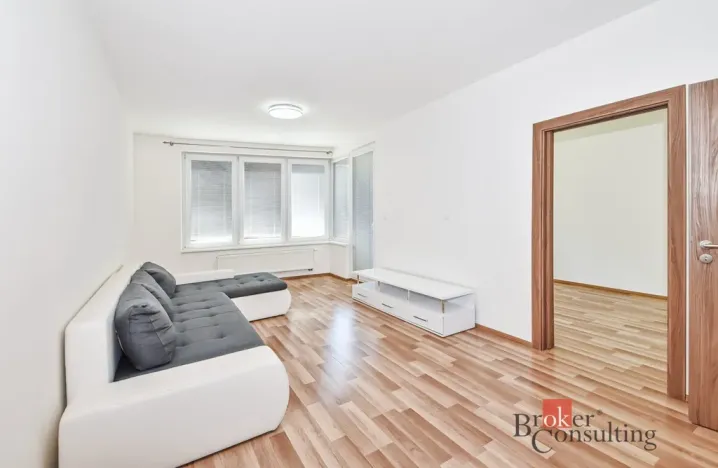 Prodej bytu 1+kk, Praha - Košíře, Pod radnicí, 52 m2