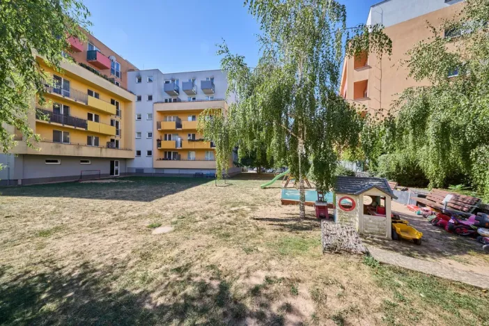 Prodej bytu 3+kk, Hradec Králové - Třebeš, Ve Stromovce, 75 m2