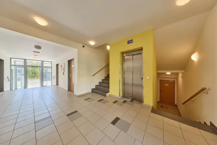 Prodej bytu 3+kk, Hradec Králové - Třebeš, Ve Stromovce, 75 m2