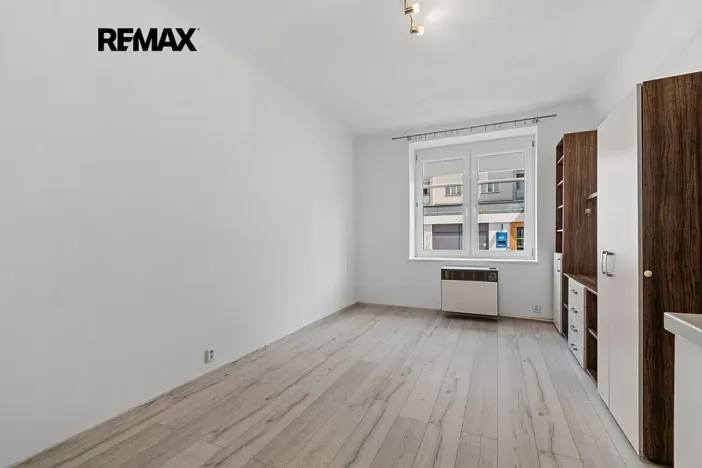 Pronájem bytu 2+kk, Plzeň, Koterovská, 36 m2
