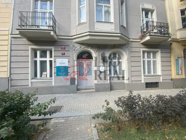 Pronájem bytu 2+1, Praha - Vršovice, 28. pluku, 78 m2