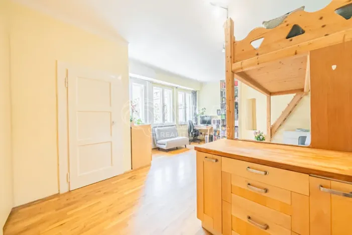 Prodej bytu 1+kk, Praha - Bubeneč, Kyjevská, 39 m2