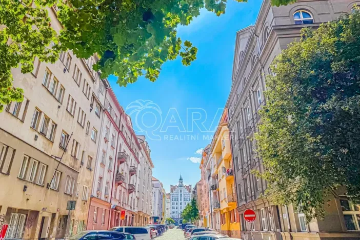 Prodej bytu 1+kk, Praha - Bubeneč, Kyjevská, 39 m2