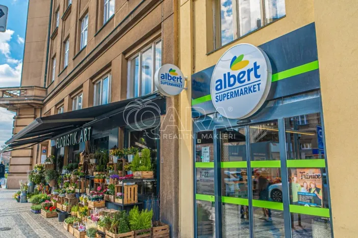 Prodej bytu 1+kk, Praha - Bubeneč, Kyjevská, 39 m2