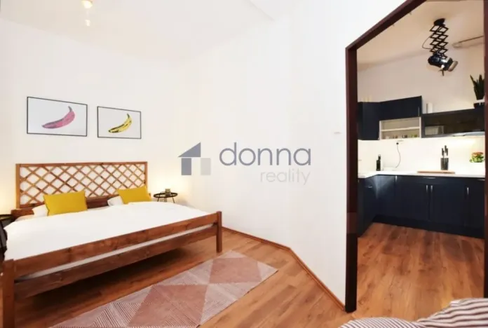 Pronájem bytu 3+kk, Praha, Slezská, 71 m2