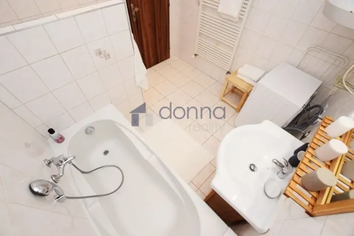 Pronájem bytu 3+kk, Praha, Slezská, 71 m2