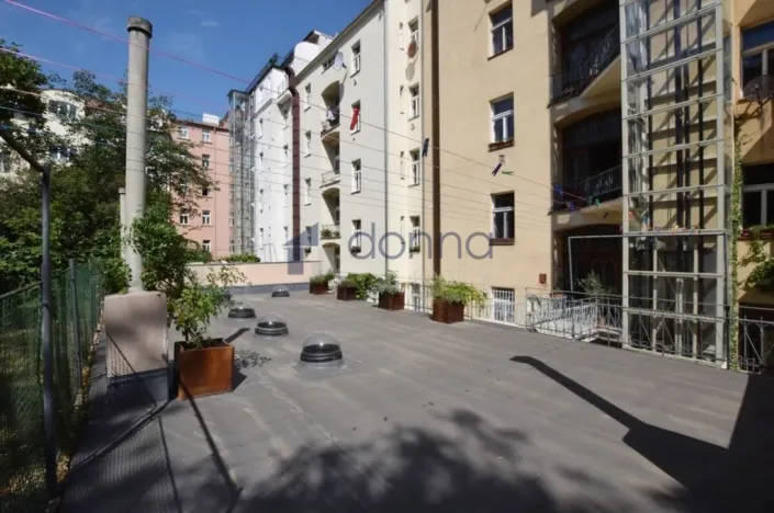 Pronájem bytu 3+kk, Praha, Slezská, 71 m2