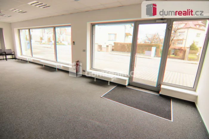 Pronájem obchodního prostoru, Uherské Hradiště, Stojanova, 78 m2
