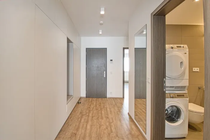 Pronájem bytu 2+kk, Praha - Vršovice, Donská, 70 m2