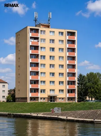 Pronájem bytu 1+1, Napajedla, Nábřeží, 33 m2