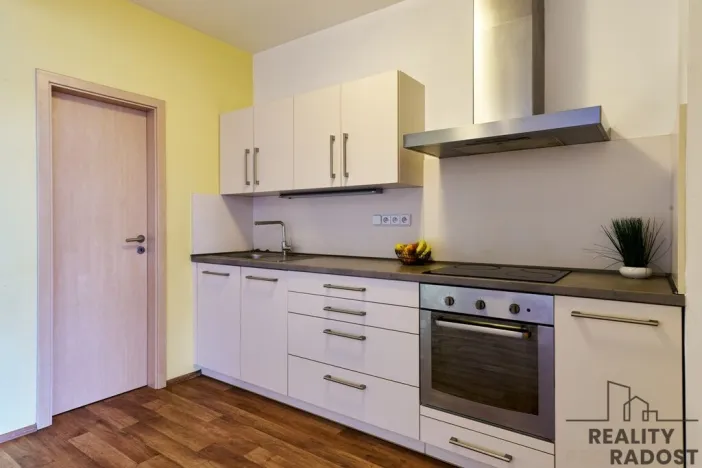 Pronájem bytu 1+kk, Olomouc, Sokolovská, 51 m2