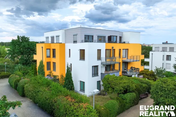 Prodej bytu 2+kk, Praha - Sedlec, Kamýcká, 57 m2