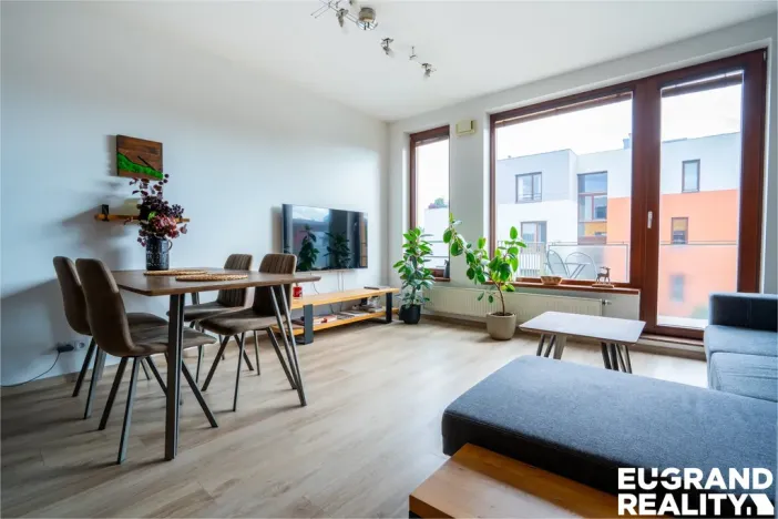 Prodej bytu 2+kk, Praha - Sedlec, Kamýcká, 57 m2