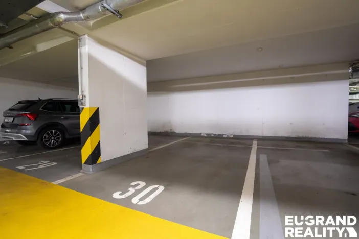 Prodej bytu 2+kk, Praha - Sedlec, Kamýcká, 57 m2