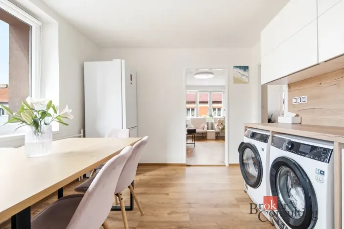 Pronájem bytu 2+1, Pardubice - Zelené Předměstí, Železničního pluku, 61 m2