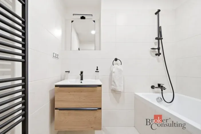 Pronájem bytu 2+1, Pardubice - Zelené Předměstí, Železničního pluku, 61 m2