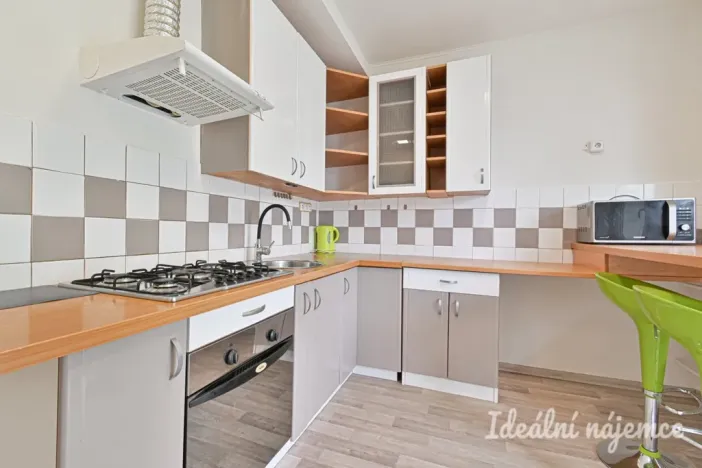 Pronájem bytu 2+1, Brno, Třískalova, 58 m2