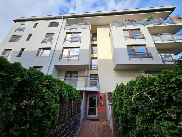 Pronájem bytu 1+kk, Praha - Vysočany, Jana Přibíka, 29 m2