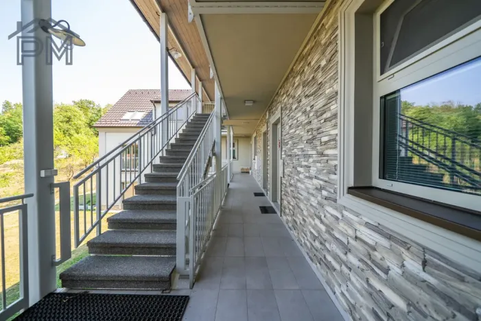 Prodej bytu 2+kk, Milešovice, 65 m2